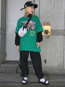 「L.H.P（エルエイチピー）のアイテム（カーゴパンツ）」を使った、𝘺𝘶𝘮𝘢 𝘢𝘳𝘢𝘬𝘪さん（レディース・154cm）の春コーディネート