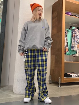 「ゆるゆる」｜「アイテム（スウェット）」を使った、𝘺𝘶𝘮𝘢 𝘢𝘳𝘢𝘬𝘪さん（レディース・154cm）の冬コーディネート