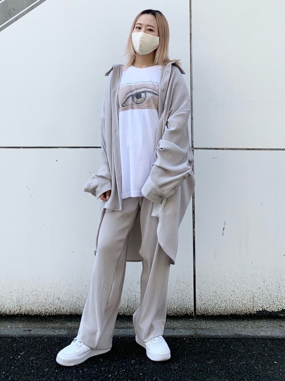 「セットアップ、ワントーンコーデ、フレアパンツ、春カラー、春コーデ、韓国ファッション、フォローミー、おしゃれさんと繋がりたい、いいね、save、フォローお願いします🤑、#今日のコーデ」｜「WHITELANDのWHITELAND/ホワイトランド/プリーツパンツ（その他パンツ、ベージュ系）」を使った、𝘺𝘶𝘮𝘢 𝘢𝘳𝘢𝘬𝘪さん（レディース・154cm）の冬コーディネートの1枚目の写真