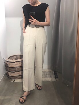 「Auntie Rosa Holiday（アンティローザホリデー）の【Holiday】リネンスラブノースリトップ（Tシャツ/カットソー）」を使った、ごとみさん（レディース・165cm）の夏コーディネート