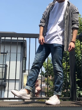 「H&M（エイチ・アンド・エム）のアイテム（シャツ/ブラウス、ホワイト系）」を使った、からあげくんさん（メンズ・165cm）の春コーディネート