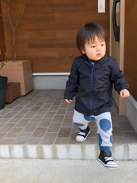 「no brand（ノーブランド）のアイテム（ナイロンジャケット）」を使った、そうすけさん（キッズ・50cm）の春コーディネート