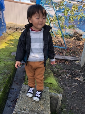 「しまむら（シマムラ）のアイテム（ナイロンジャケット）」を使った、そうすけさん（キッズ・50cm）の秋コーディネート