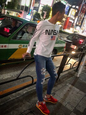 「H&M DIVIDED（エイチアンドエム　ディヴァイデッド）のアイテム（Tシャツ/カットソー、ホワイト系）」を使った、Katyさん（メンズ・172cm）の秋コーディネート