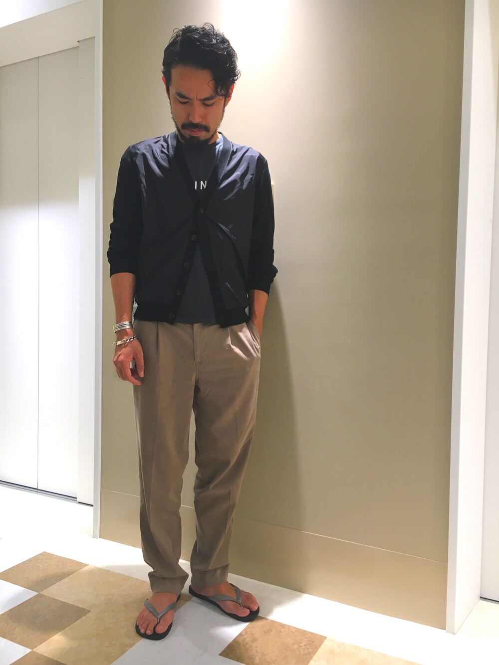 PRADAのカーディガン/ボレロを使ったメンズ人気ファッション