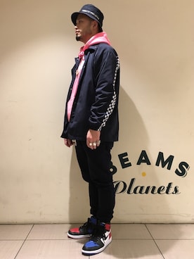 「アイテム（スウェット、ピンク系）」を使った、Yoshihito Hayashiさん（メンズ・170cm）の冬コーディネート