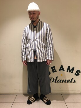 Yoshihito Hayashiさんの「GRAMICCI × BEAMS BOY / 別注 ギャバ バルーンパンツ」を使ったコーディネート