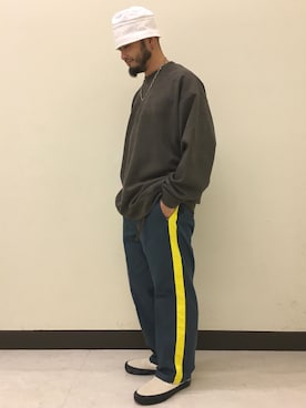 「BEAMS（ビームス）のアイテム（スウェット）」を使った、Yoshihito Hayashiさん（メンズ・170cm）の秋コーディネート