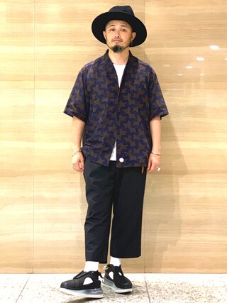 Yoshihito Hayashi使用「BEAMS（BEAMS / 2プリーツワイドスラックス）」的時尚穿搭