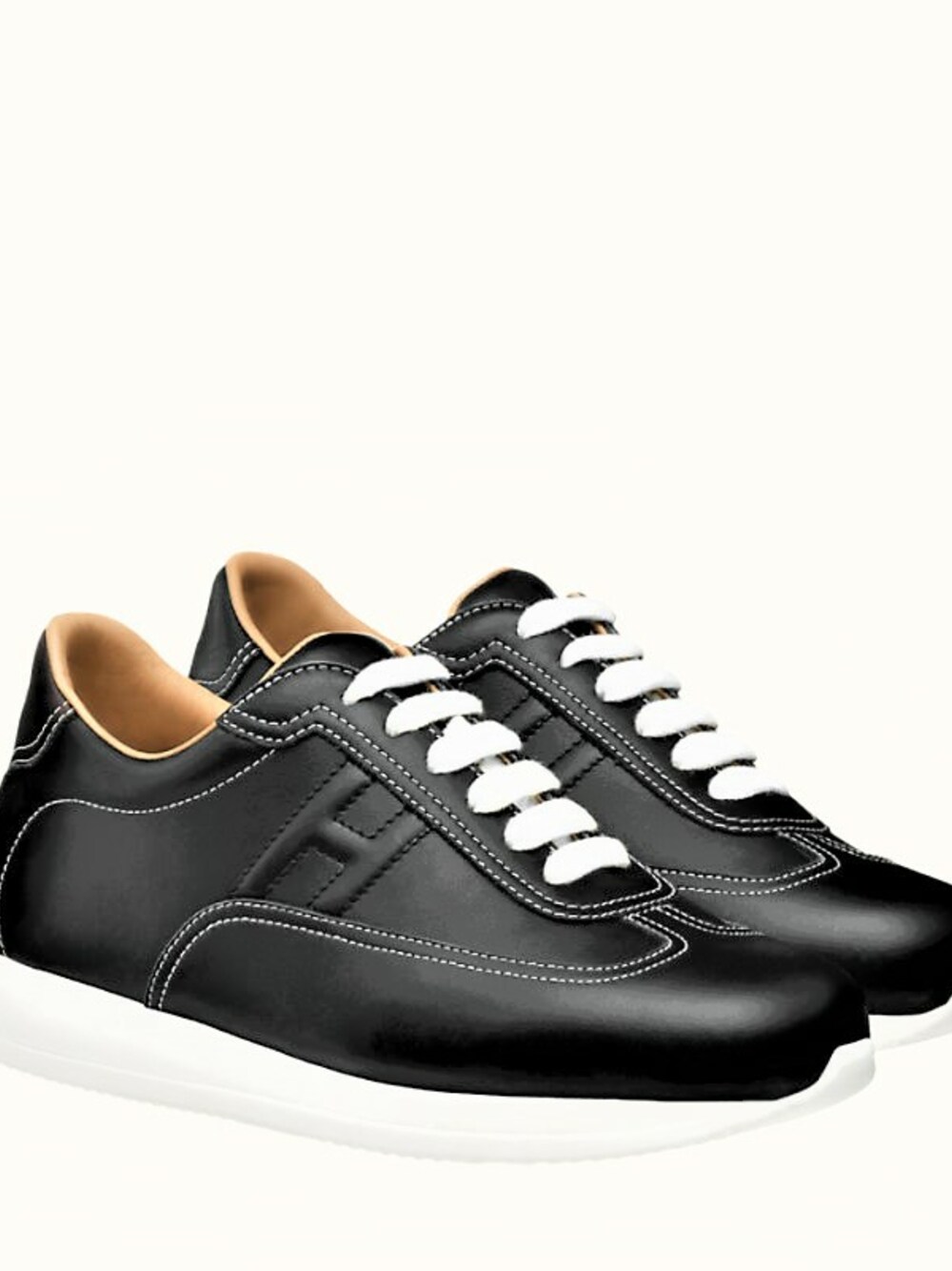 「HERMES、エルメス、Black and brown、Hermes sneaker quick.、エルメススニーカークイック、黒と茶色があります、The price is 124300 yen.、価格は124300円です。」｜「HERMESのHermes sneaker quick.（スニーカー、ブラック系）」を使った、manami5945さん（レディース・156cm）の秋コーディネートの1枚目の写真