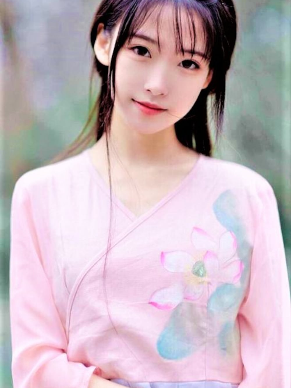 「Let's go out to the city.、fashionable Chinese clothes.」｜「Let's go out to the city with fashionable Chinese clothes.（ドレス、ピンク系）」を使った、manami5945さん（レディース・156cm）の秋コーディネートの1枚目の写真