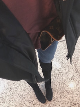 「STUART WEITZMAN（スチュアートワイツマン）のアイテム（ブーツ、ブラック系）」を使った、我就叫徐杨怡萱さん（レディース・160cm）の秋コーディネート