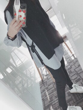 「Ungrid（アングリッド）のアイテム（デニムパンツ、ブラック系）」を使った、我就叫徐杨怡萱さん（レディース・160cm）の秋コーディネート