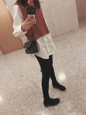 「STUART WEITZMAN（スチュアートワイツマン）のアイテム（ブーツ、ブラック系）」を使った、我就叫徐杨怡萱さん（レディース・160cm）の冬コーディネート