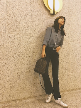 「R13（アールサーティーン）のアイテム（デニムパンツ、ブラック系）」を使った、我就叫徐杨怡萱さん（レディース・160cm）の冬コーディネート