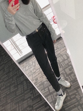 「MOUSSY（マウジー）のアイテム（スラックス、ブラック系）」を使った、我就叫徐杨怡萱さん（レディース・160cm）の春コーディネート