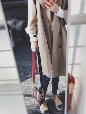 「MOUSSY（マウジー）のアイテム（トレンチコート、ベージュ系）」を使った、我就叫徐杨怡萱さん（レディース・160cm）の春コーディネート