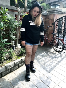「B-SIDE（ビーサイド）のアイテム」を使った、吳念さん（レディース・155cm）の冬コーディネート