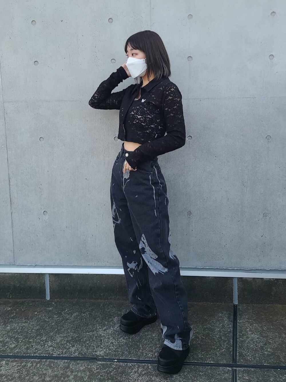 「ALAND、ALANDTOKYO、韓国ファッション、韓国ブランド」｜「ALANDのNASTY FANCY CLUB／レースシャツ　2924503（シャツ/ブラウス、ブラック系）」を使った、スジンさん（レディース・150cm）の夏コーディネートの1枚目の写真