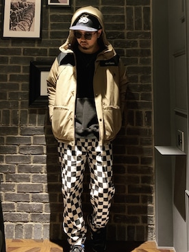 「WILD THINGS（ワイルドシングス）のアイテム（マウンテンパーカー）」を使った、トシーグくんさん（メンズ・169cm）の冬コーディネート