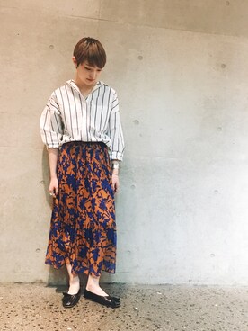 rihoさんの「プリーツヘムフレアスカート」を使ったコーディネート