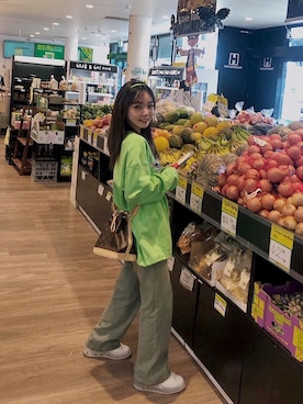 「Alexander McQueen（アレキサンダーマックイーン）のアイテム（その他シューズ）」を使った、BABE_ZHOUさん（レディース・165cm）の春コーディネート