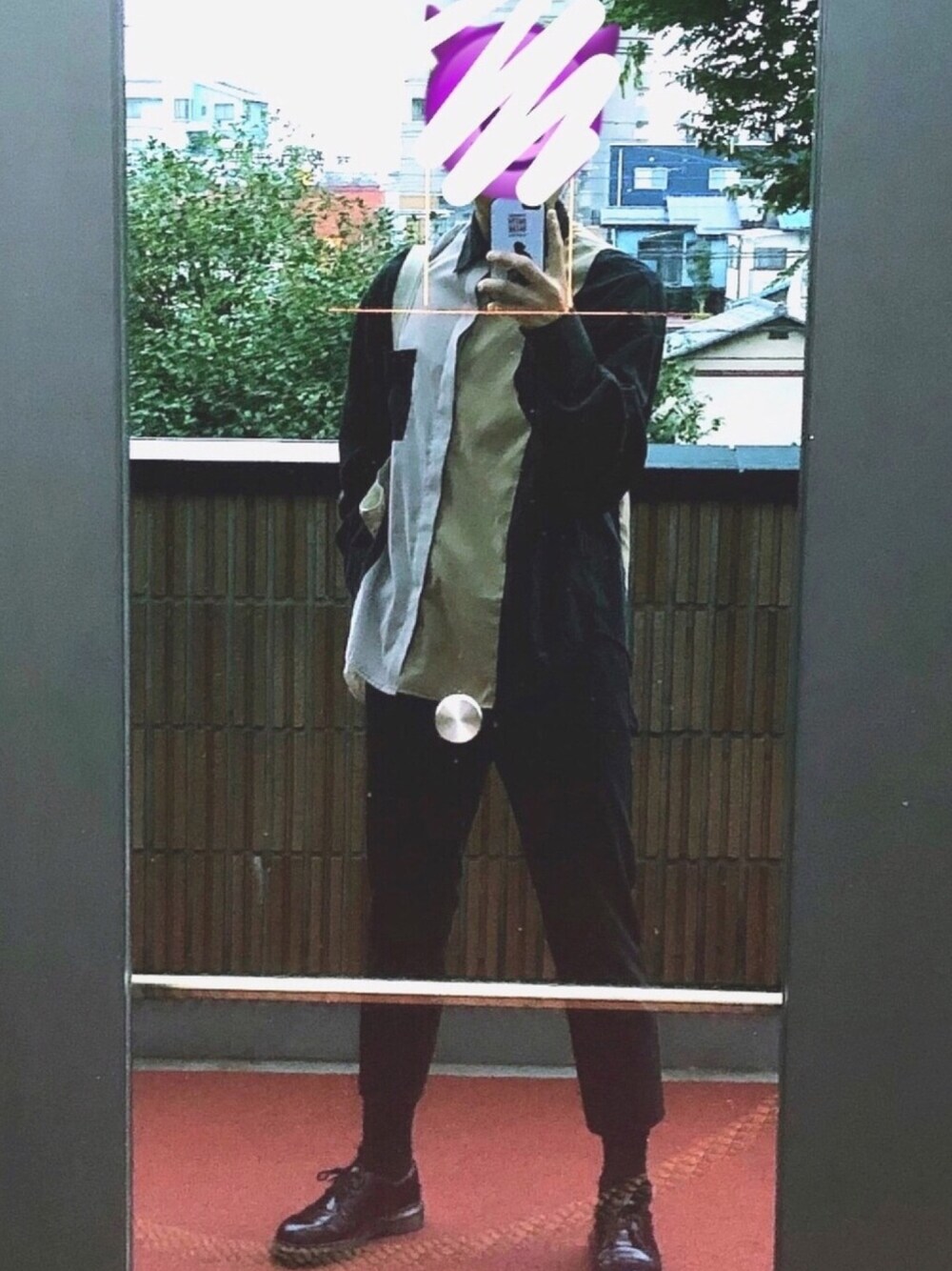 その他のトップス、グリーン系のその他を着用したメンズの秋コーディネートの1枚目の写真