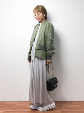 「URBAN RESEARCH（アーバンリサーチ）のアイテム（MA-1）」を使った、りっぴーさん（レディース・154cm）の春コーディネート