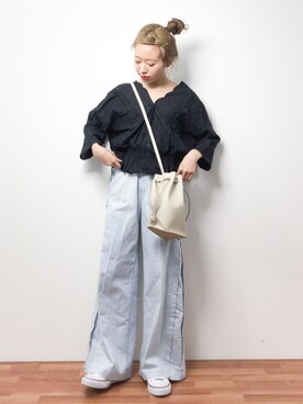 「DOLLUPOOPS（ドールアップウップス）のアイテム（パンツ）」を使った、りっぴーさん（レディース・154cm）の春コーディネート