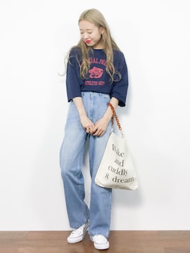 「Another Edition（アナザーエディション）の【展開店舗限定】チェーンショルダーロゴバッグ（ショルダーバッグ）」を使った、りっぴーさん（レディース・154cm）の秋コーディネート