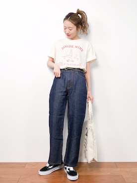 「select MOCA（セレクトモカ）のヴィンテージ加工スケボープリントコットンクルーネック半袖Tシャツ（Tシャツ/カットソー）」を使った、りっぴーさん（レディース・154cm）の春コーディネート