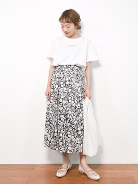 「chambre de charme（シャンブルドゥシャーム）のアイテム（スカート）」を使った、りっぴーさん（レディース・154cm）の夏コーディネート