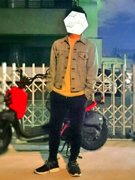 とむむ 今年更新かなり減りますさんのコーディネート