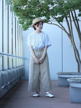 「OMNIGOD（オムニゴッド）のアイテム（パンツ）」を使った、D_MALL名古屋ラシックさん（レディース・155cm）の夏コーディネート