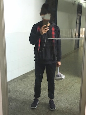 「TELLASON（テラソン）のアイテム」を使った、纯乐さん（メンズ・177cm）の春コーディネート