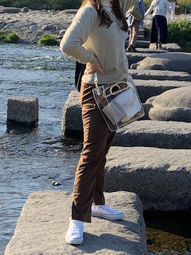 「Kastane（カスタネ）のレーヨンスラックスパンツ３（スラックス）」を使った、ことさん（レディース・160cm）の秋コーディネート