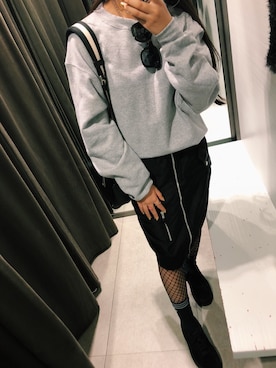 「MARC JACOBS（マークジェイコブス）のアイテム（メッセンジャーバッグ）」を使った、KAWAYUIさん（レディース・156cm）の秋コーディネート