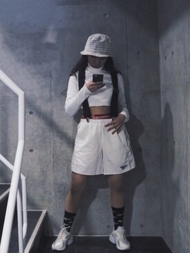「stussywomen」｜KAWAYUIさん（レディース・156cm）の冬コーディネート