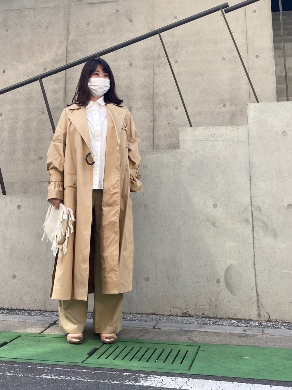 JIMMY CHOOのバレエシューズを使った人気ファッションコーディネート