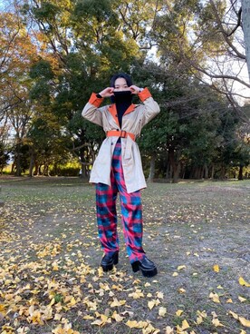 「サテンパンツ」｜「アイテム（トレンチコート）」を使った、honoさん（レディース・158cm）の冬コーディネート