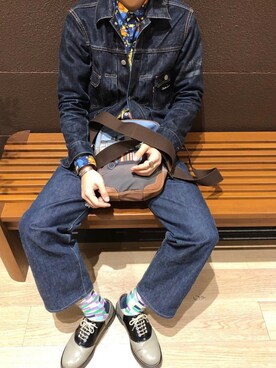 桃太郎ジーンズのデニムジャケットを使った人気ファッション