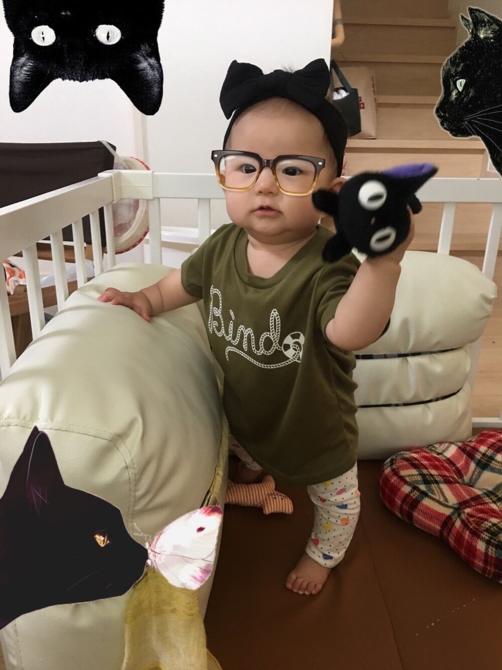 グリーン系のTシャツ/カットソー、その他のレギンス/スパッツ、ブラック系のおもちゃを着用したキッズの夏コーディネートの1枚目の写真