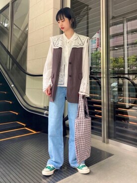 BY エンブロイダリーカラーブラウスを使った人気ファッション