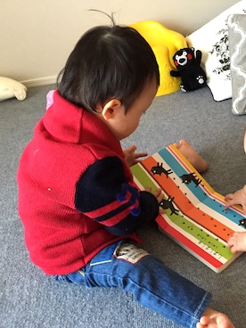 「POLO RALPH LAUREN（ポロ ラルフ ローレン）のアイテム（ニット/セーター、レッド系）」を使った、hirakikoさん（キッズ・100cm）の春コーディネート