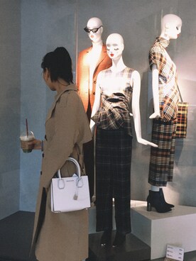 「New look（ニュールック）のアイテム（トレンチコート）」を使った、小黑兽さん（レディース・170cm）の春コーディネート