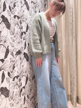 「Green　Parks（グリーンパークス）のざっくり畦ニットカーデ ●（カーディガン/ボレロ、グリーン系）」を使った、momokaさん（レディース・158cm）の冬コーディネート