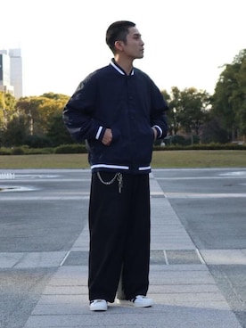 「Champion（チャンピオン）のアイテム（ブルゾン）」を使った、浅井　大樹さん（メンズ・175cm）の冬コーディネート