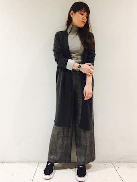 「RIVEDROITE」｜「アイテム（スリッポン）」を使った、moeさん（レディース・160cm）の秋コーディネート
