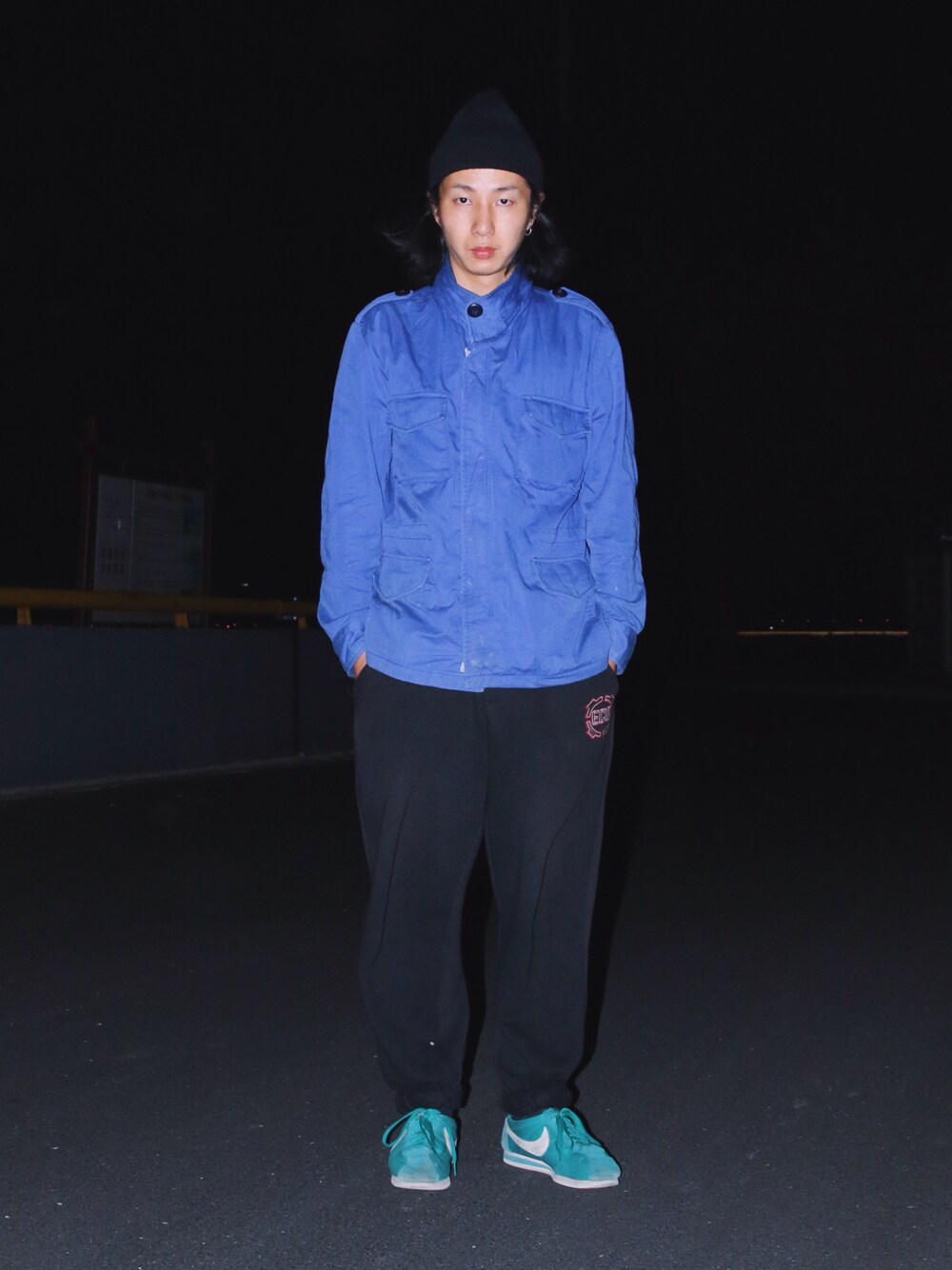 「はるコーデ」｜「NIKEのアイテム（スニーカー、グリーン系）」を使った、Anxious Hsuさん（メンズ・174cm）の春コーディネートの1枚目の写真