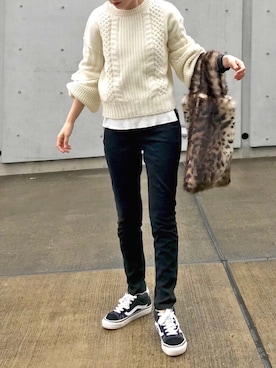 「UNITED NUDE（ユナイテッドヌード）のアイテム（アナログ腕時計）」を使った、Creamさん（レディース・158cm）の秋コーディネート